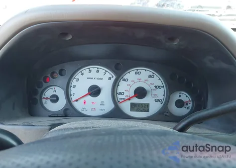 2002 Ford Escape Xlt z USA, uszkodzony, nr VIN 1FMYU03172KC48258